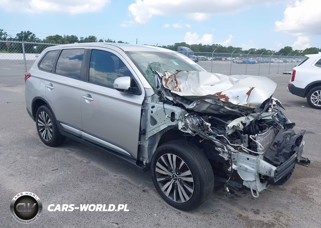 2019 Mitsubishi Outlander Se – zdjęcie 1 z 16