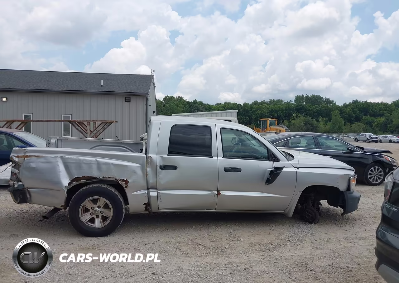 2008 Dodge Dakota Sxt VIN:1D3HE38N18S590495 - 13