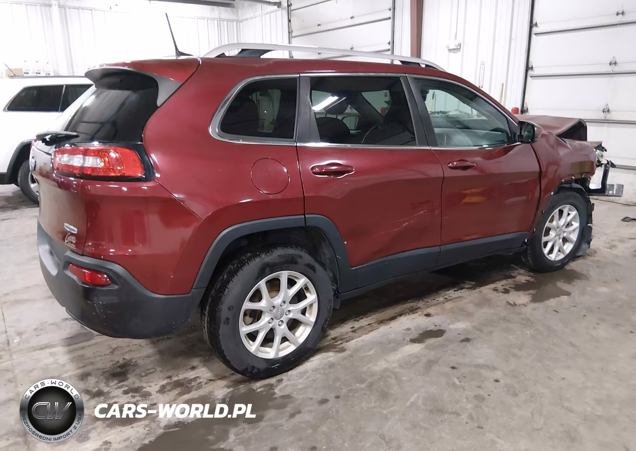 2016 Jeep Cherokee Latitude VIN:1C4PJMCS0GW367505 - 4