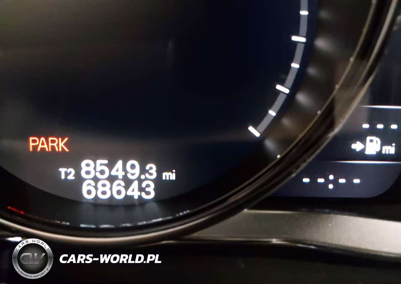 2017 Volvo Xc60 T6 R-Design VIN:YV449MRS3H2016984 - 16