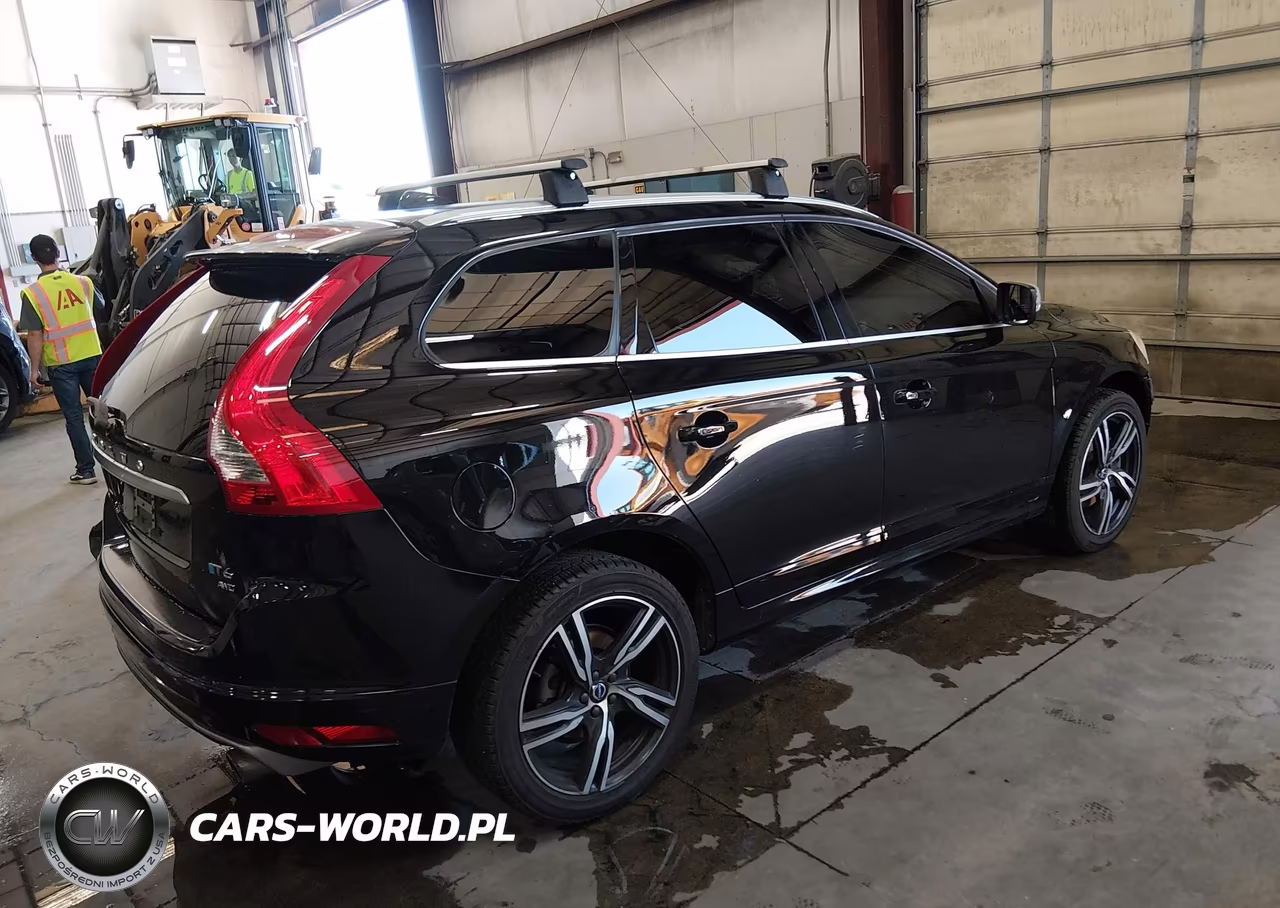 2017 Volvo Xc60 T6 R-Design VIN:YV449MRS3H2016984 - 4
