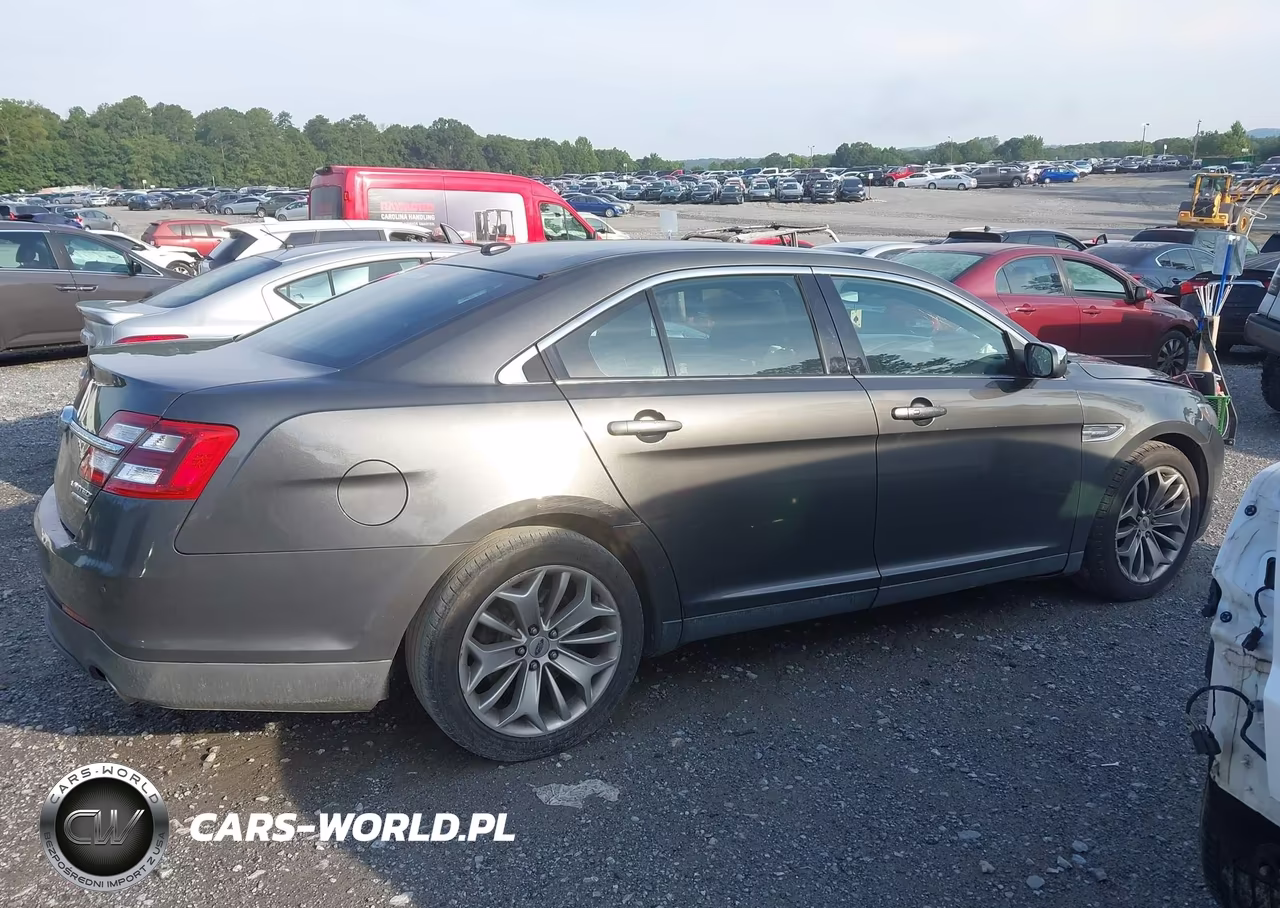 2017 Ford Taurus Limited VIN:1FAHP2F82HG104036 - 13