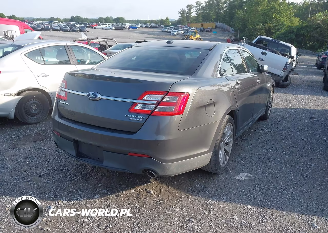 2017 Ford Taurus Limited VIN:1FAHP2F82HG104036 - 4