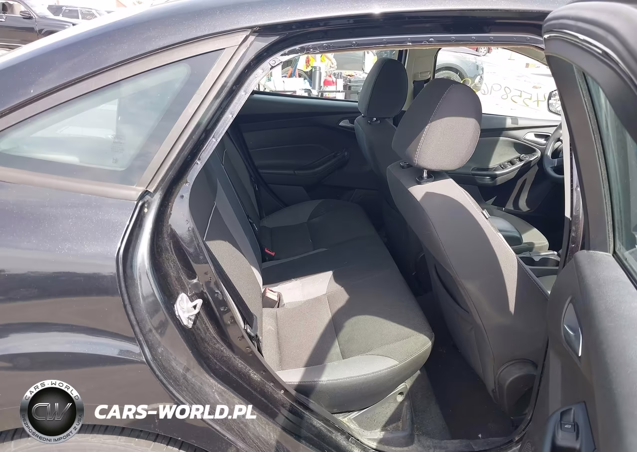 2014 Ford Focus Se VIN:1FADP3F20EL105897 - 8