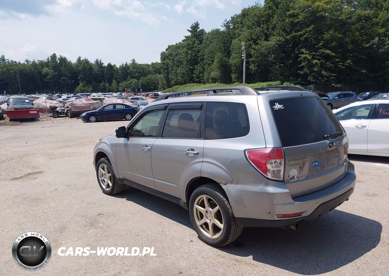 2010 Subaru Forester 2.5X Premium VIN:JF2SH6CC0AH790561 - 3