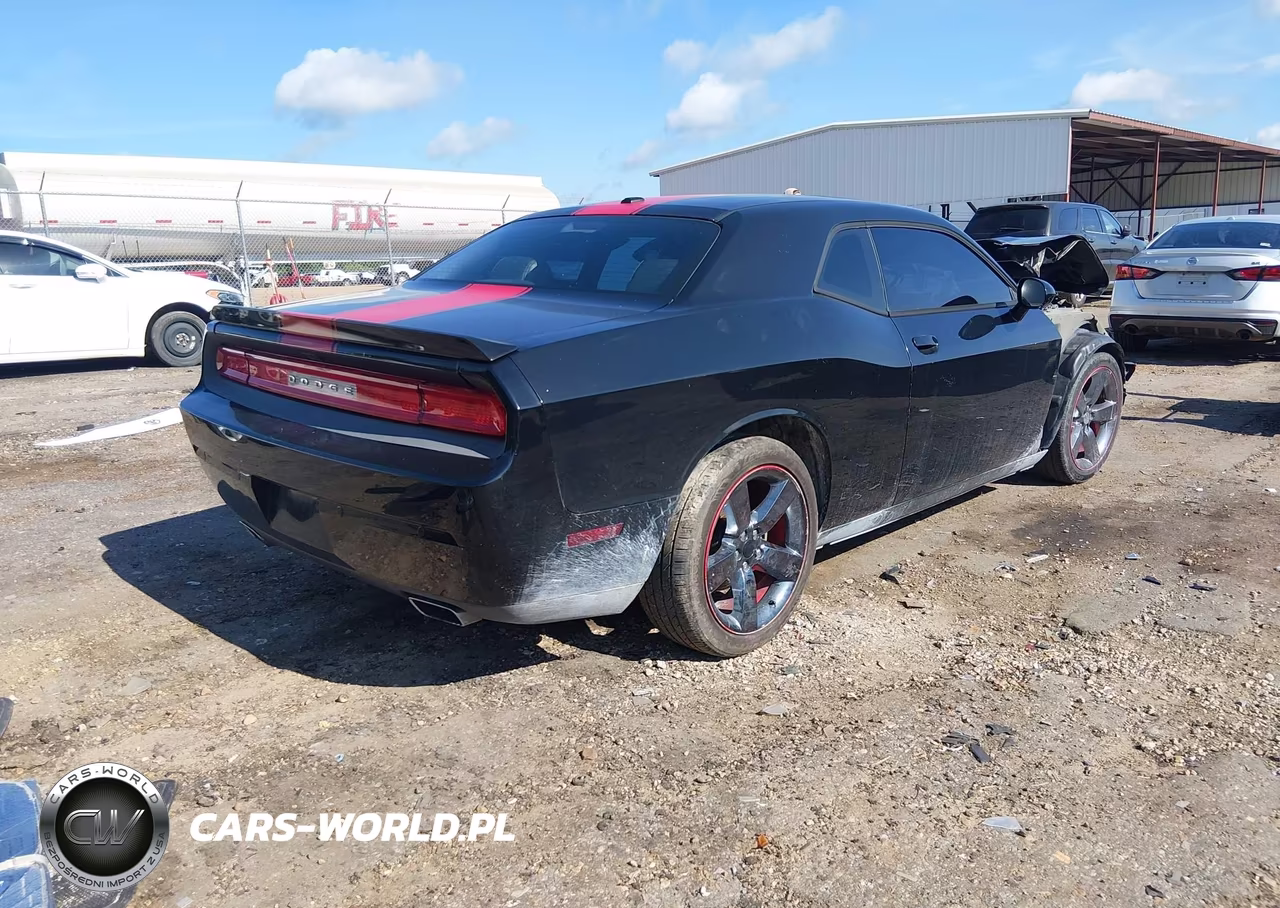 2014 Dodge Challenger Rallye Redline VIN:2C3CDYAG5EH201945 - 4