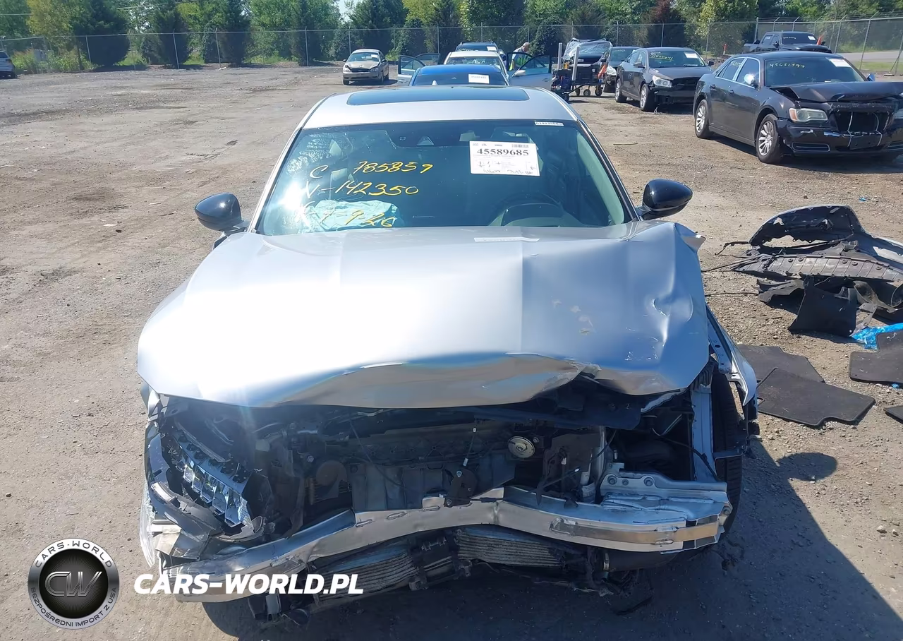 2018 Honda Accord Touring VIN:1HGCV1F91JA142350 - 13