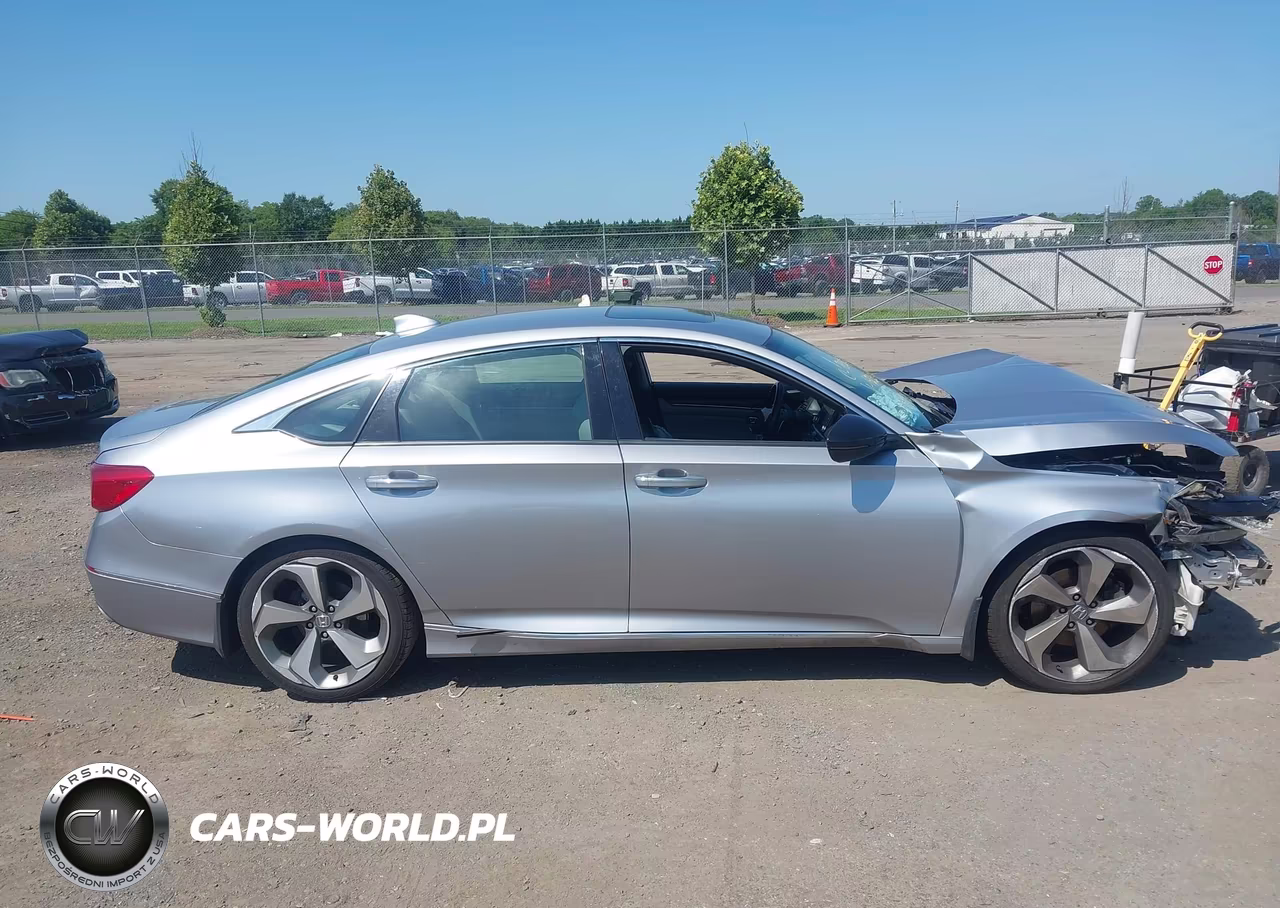 2018 Honda Accord Touring VIN:1HGCV1F91JA142350 - 14