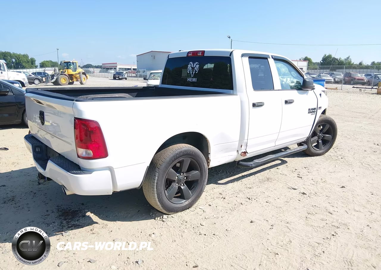 2019 Ram 1500 Classic Express 4X2 6'4 Box VIN:1C6RR6FT4KS500582 - 4