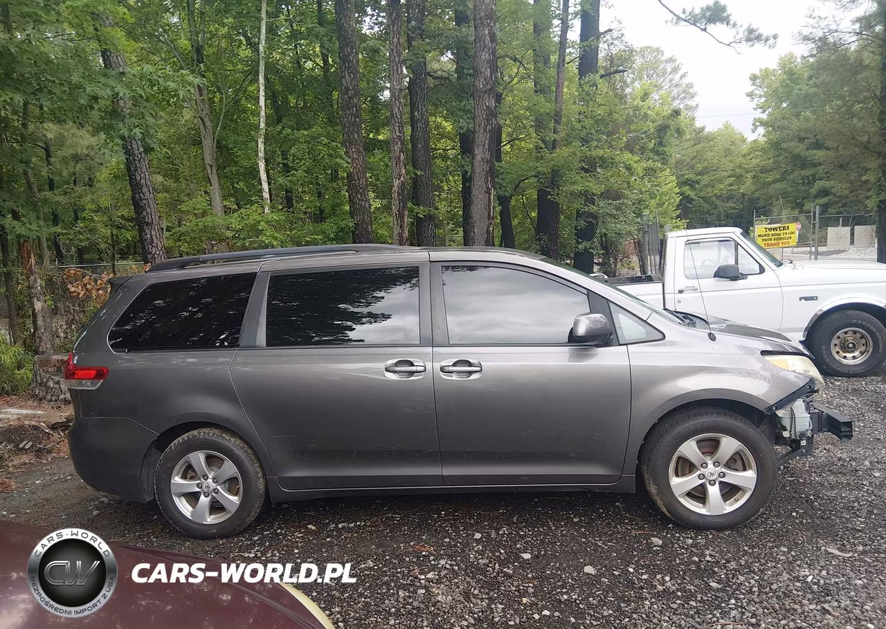 2012 Toyota Sienna Le V6 8 Passenger VIN:5TDKK3DC7CS197257 - 14