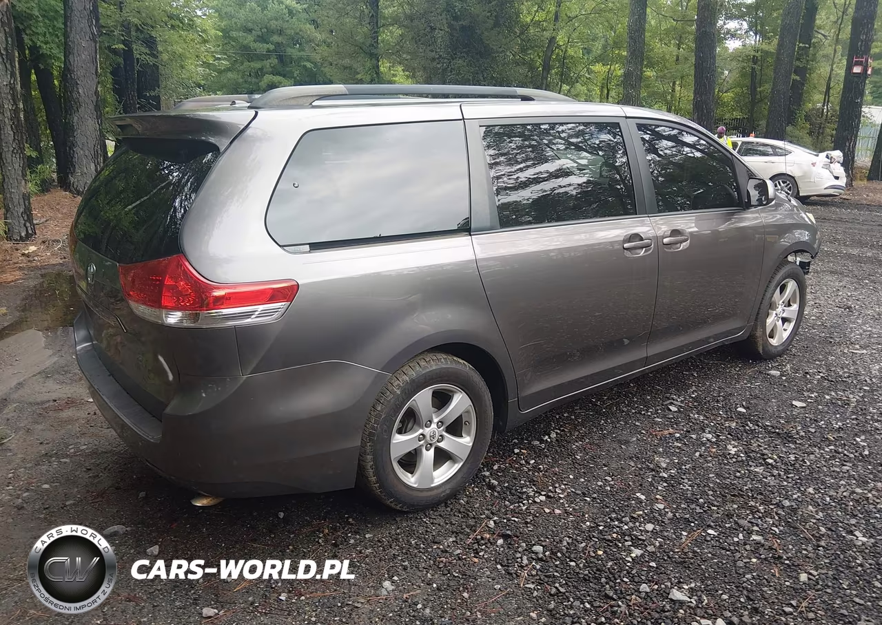 2012 Toyota Sienna Le V6 8 Passenger VIN:5TDKK3DC7CS197257 - 4