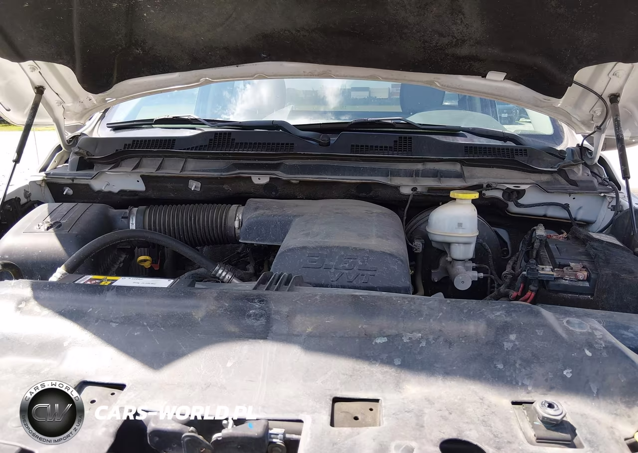 2021 Ram 1500 Classic VIN:3C6JR7AG2MG635275 - 10