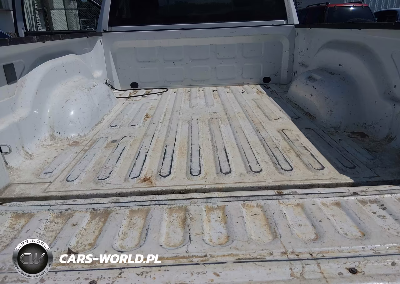 2021 Ram 1500 Classic VIN:3C6JR7AG2MG635275 - 14