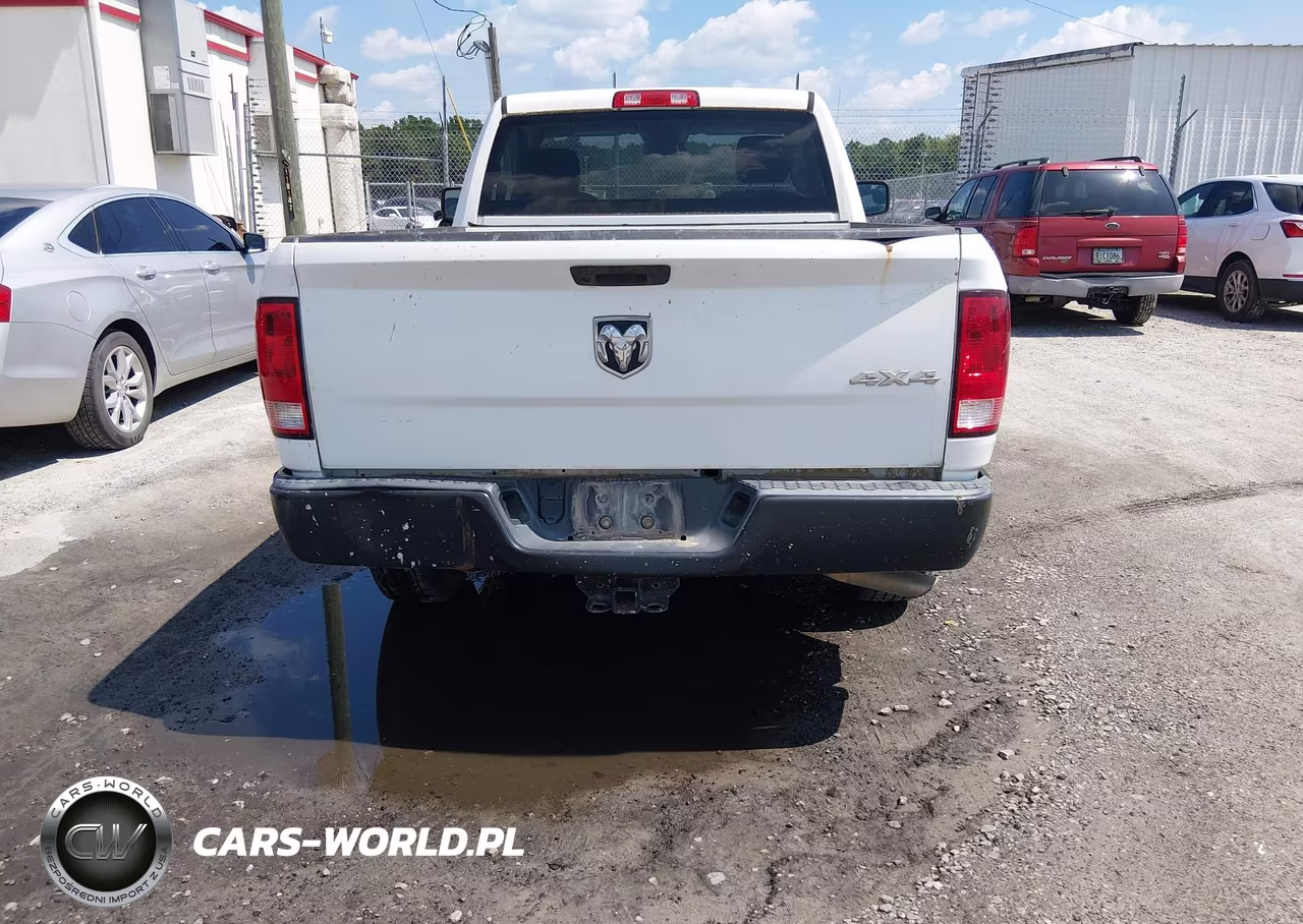 2021 Ram 1500 Classic VIN:3C6JR7AG2MG635275 - 22
