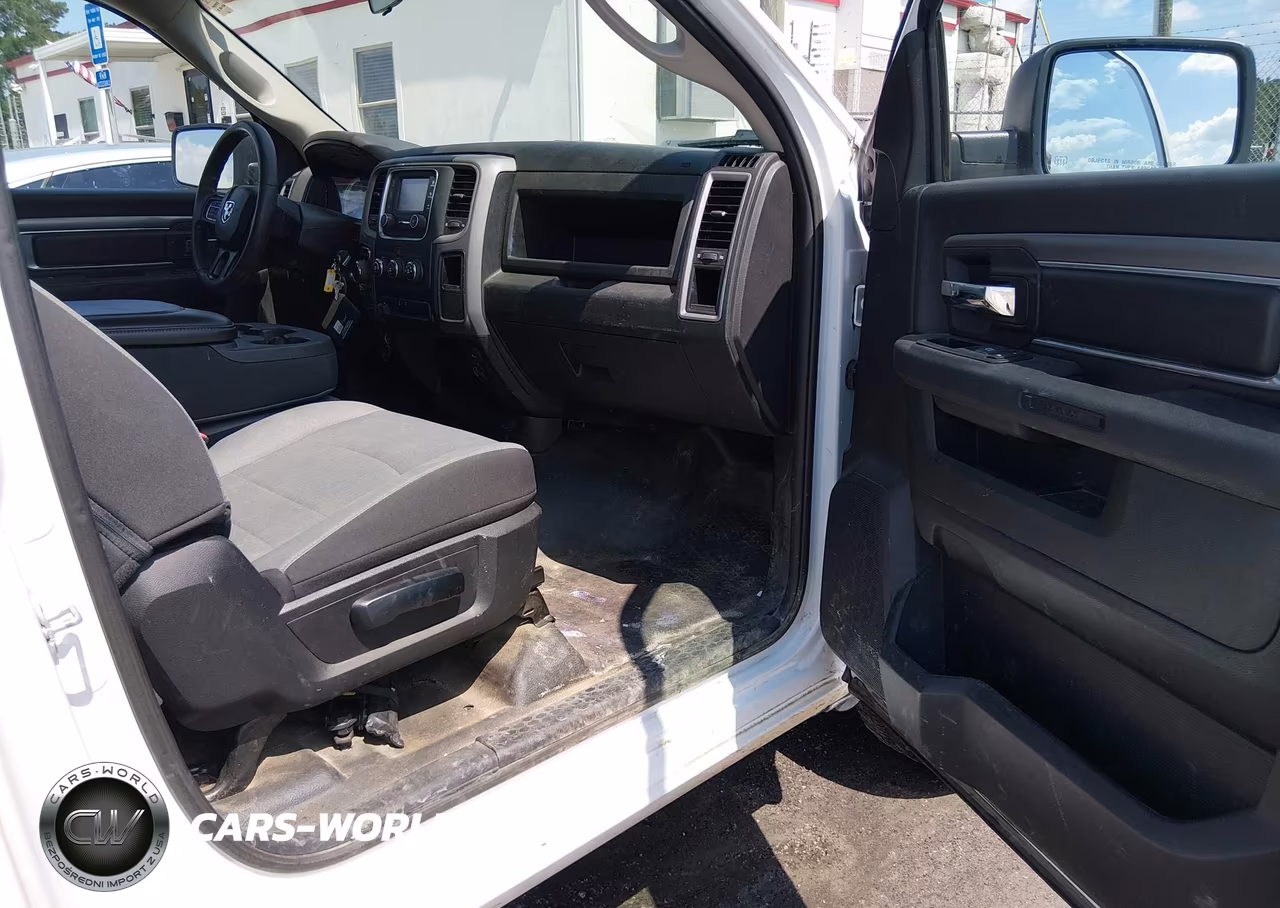 2021 Ram 1500 Classic VIN:3C6JR7AG2MG635275 - 5