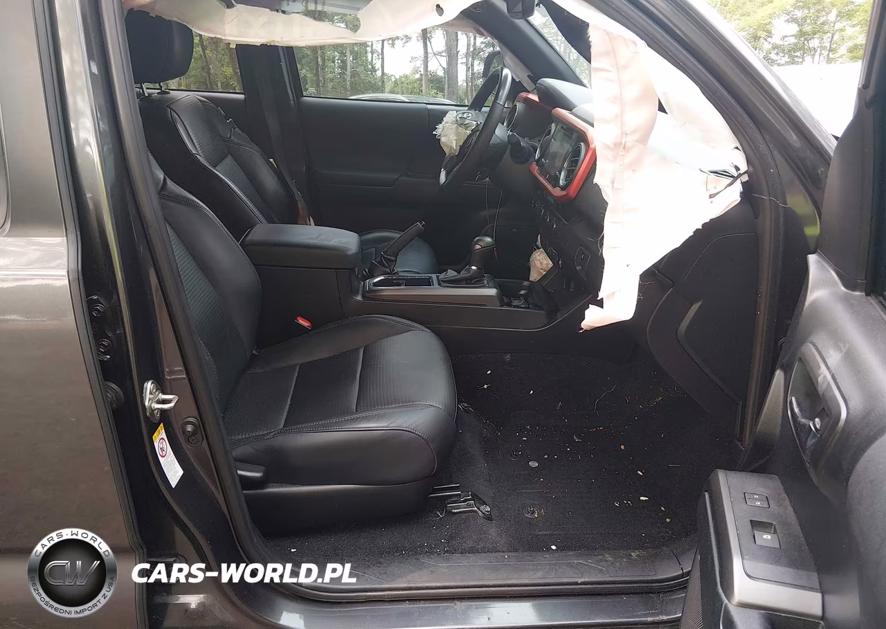 2019 Toyota Tacoma Trd Sport VIN:3TMCZ5AN6KM240843 - 5