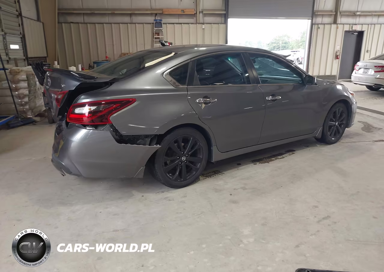 2017 Nissan Altima 2.5 Sr VIN:1N4AL3AP5HC230495 - 4