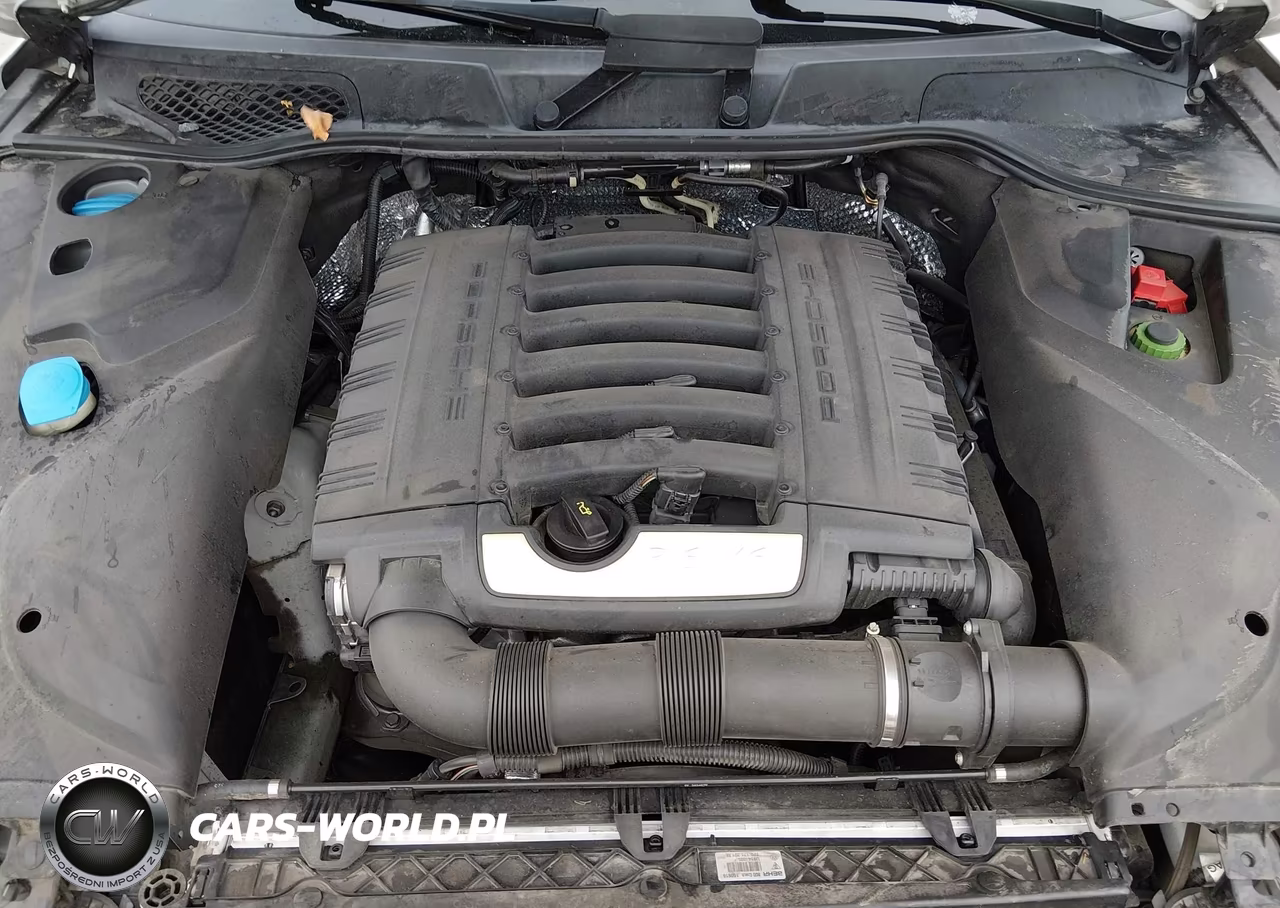 2017 Porsche Cayenne Platinum Edition VIN:WP1AA2A23HKA81071 - 10