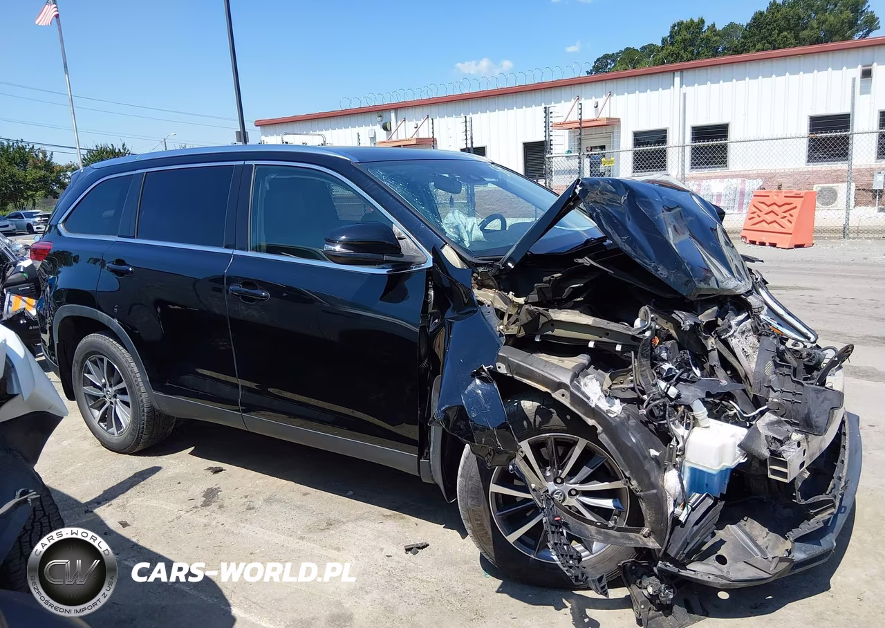 2019 Toyota Highlander Xle VIN:5TDJZRFH7KS587471 - 13