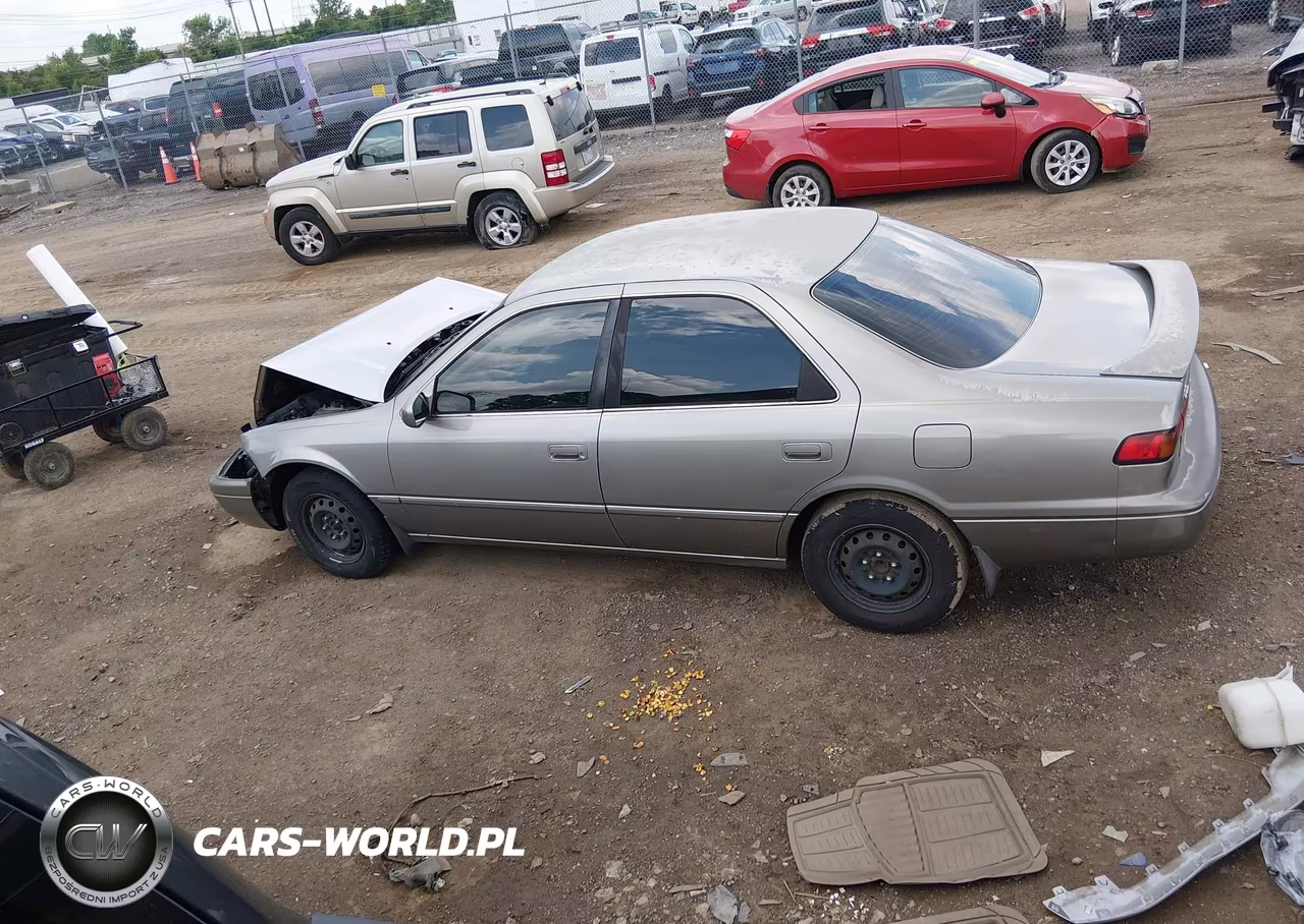1999 Toyota Camry Le VIN:JT2BG28K6X0338687 - 14