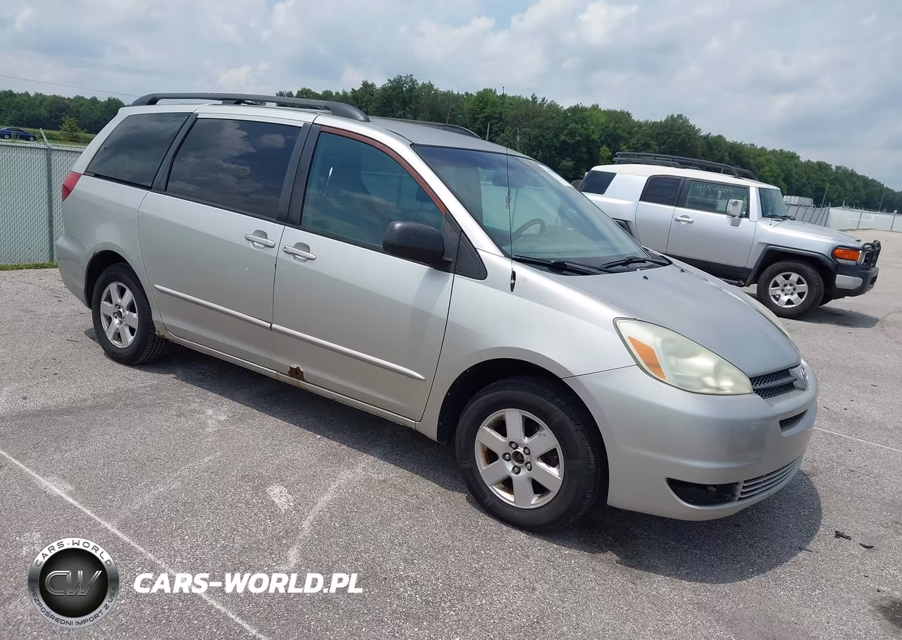 2004 Toyota Sienna Le – zdjęcie 1 z 11