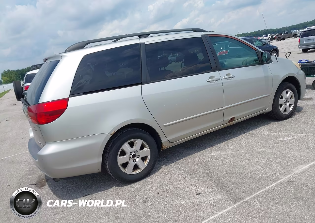 2004 Toyota Sienna Le VIN:5TDZA23C84S164301 - 4