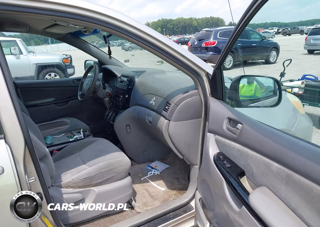 2004 Toyota Sienna Le VIN:5TDZA23C84S164301 - 5