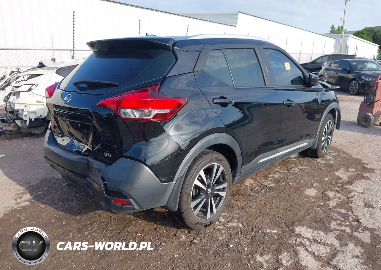 2019 Nissan Kicks Sr VIN:3N1CP5CU3KL511148 - 4