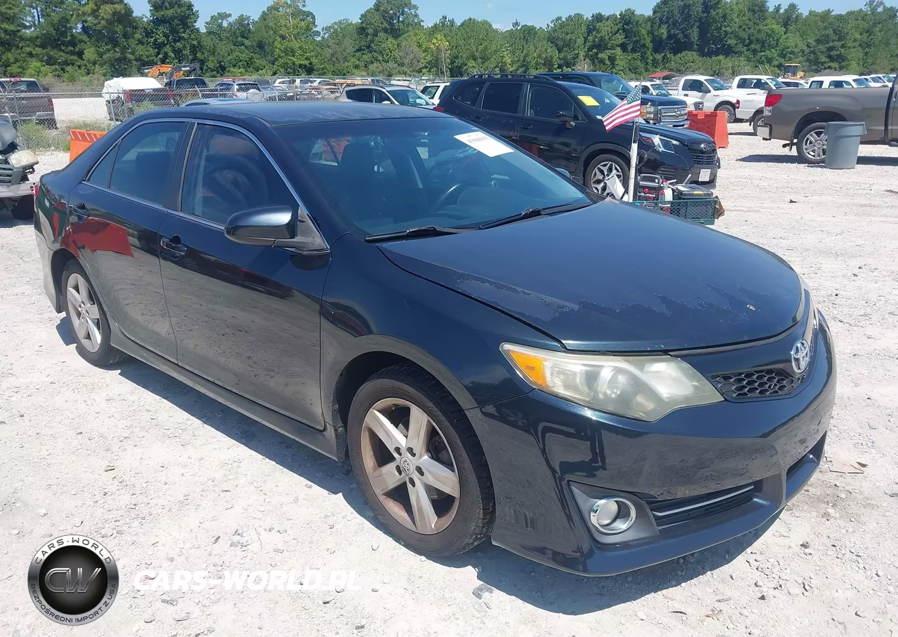 2012 Toyota Camry Se – zdjęcie 1 z 17