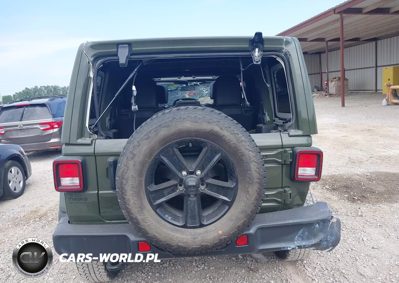 2022 Jeep Wrangler Unlimited Sahara Altitude VIN:1C4HJXEN6NW192784 - 17