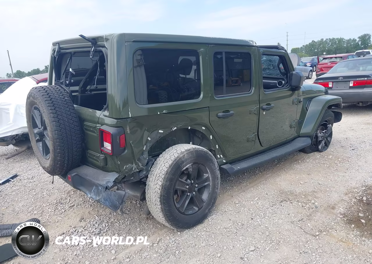 2022 Jeep Wrangler Unlimited Sahara Altitude VIN:1C4HJXEN6NW192784 - 4