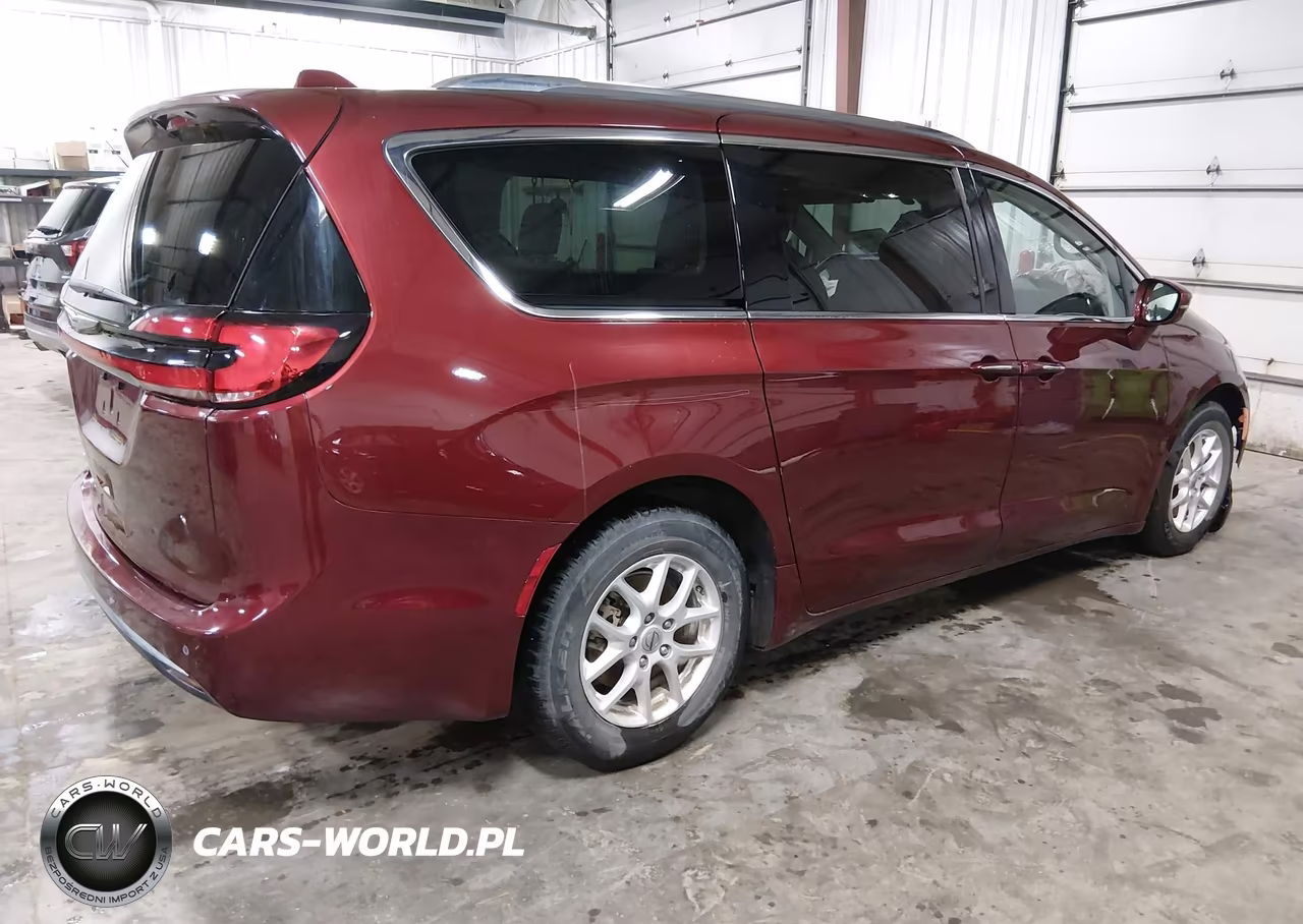 2021 Chrysler Pacifica Touring L VIN:2C4RC1BG0MR604500 - 4