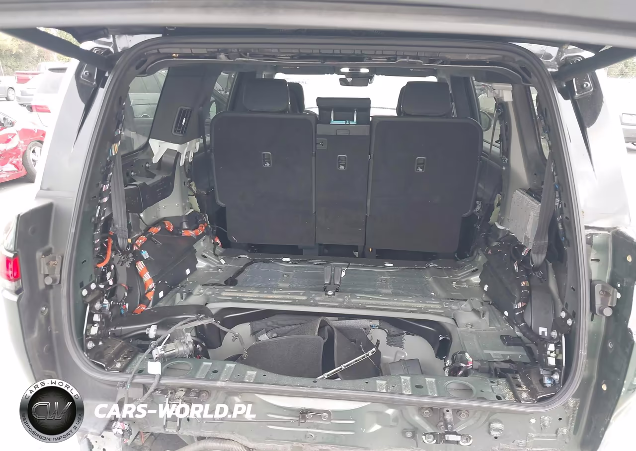 2022 Rivian R1S Launch Edition VIN:7PDSGABL7NN000825 - 22