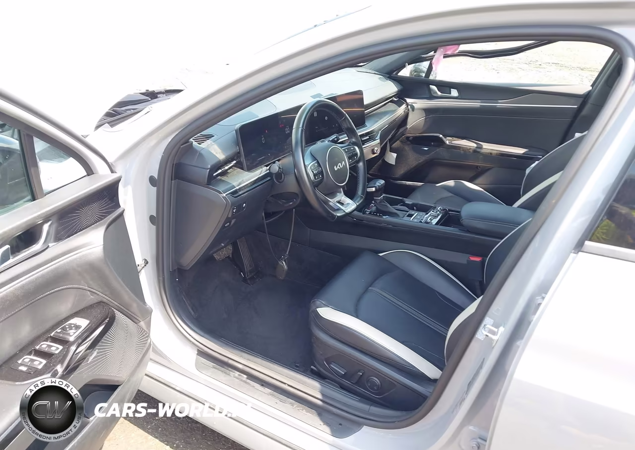 2025 Kia K5 Gt-Line VIN:KNAG64J73S5329424 - 5