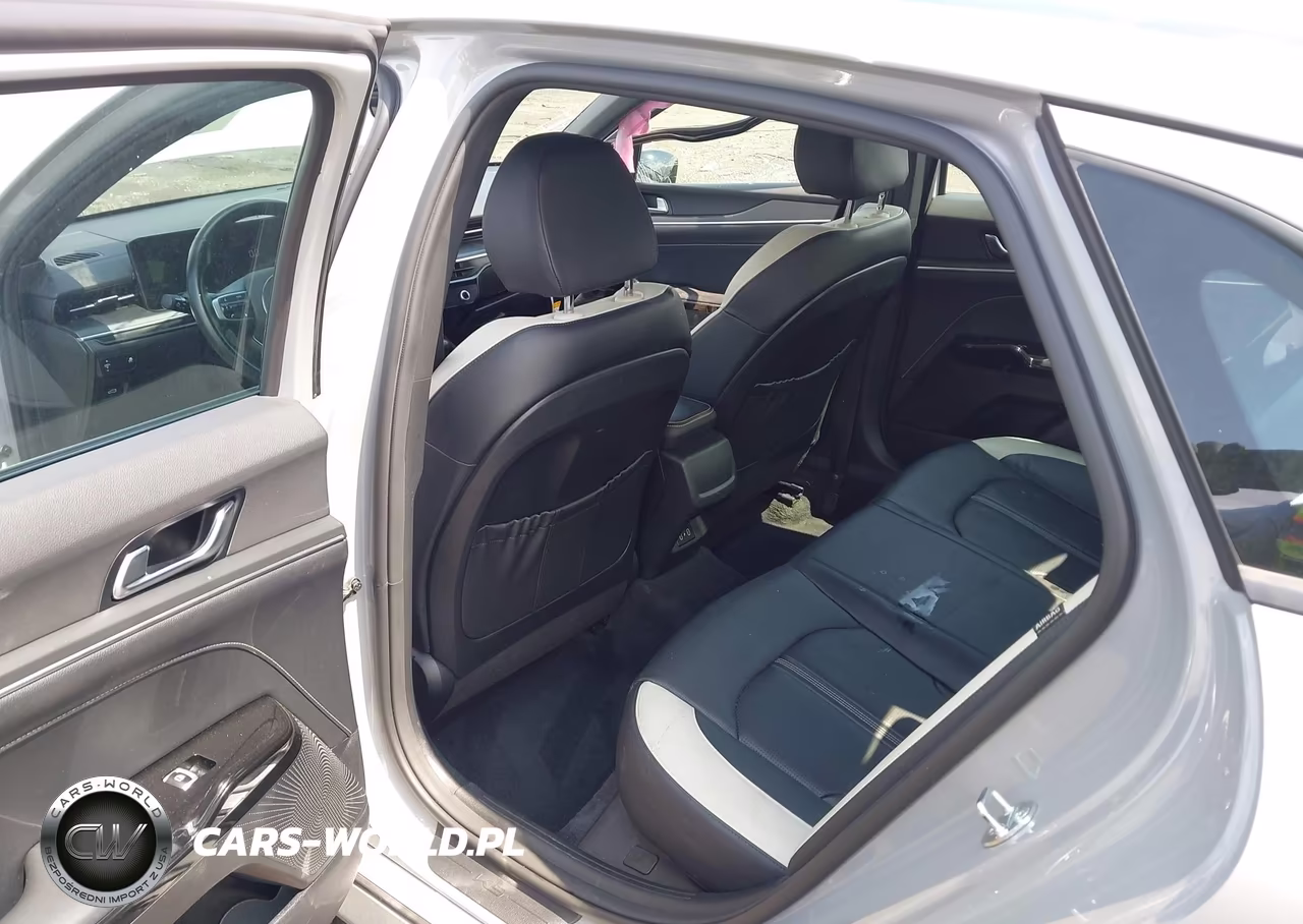 2025 Kia K5 Gt-Line VIN:KNAG64J73S5329424 - 8