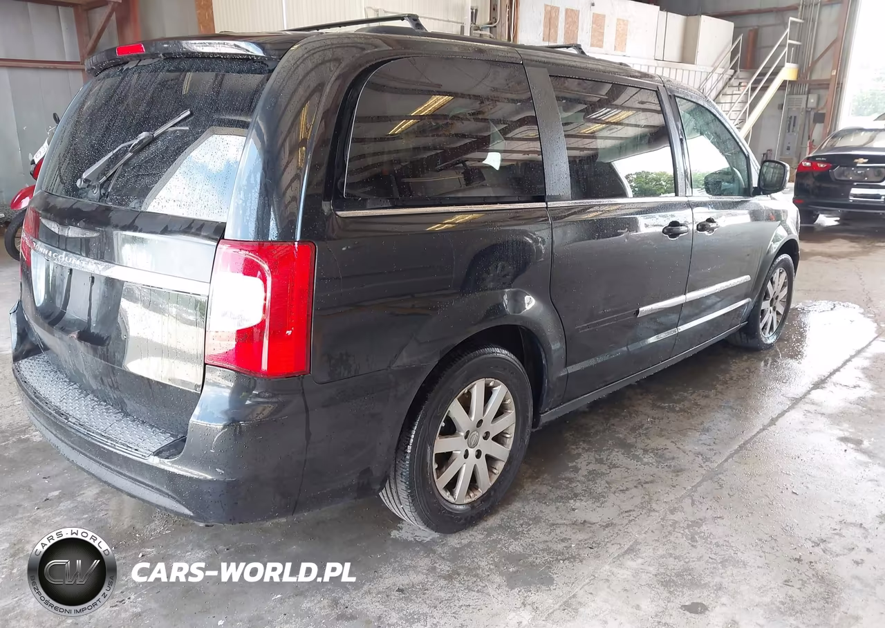 2013 Chrysler Town & Country Touring VIN:2C4RC1BG3DR675254 - 4