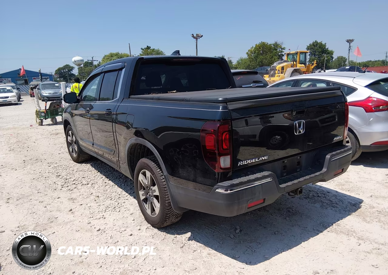 2017 Honda Ridgeline Rtl-T VIN:5FPYK3F61HB028985 - 3