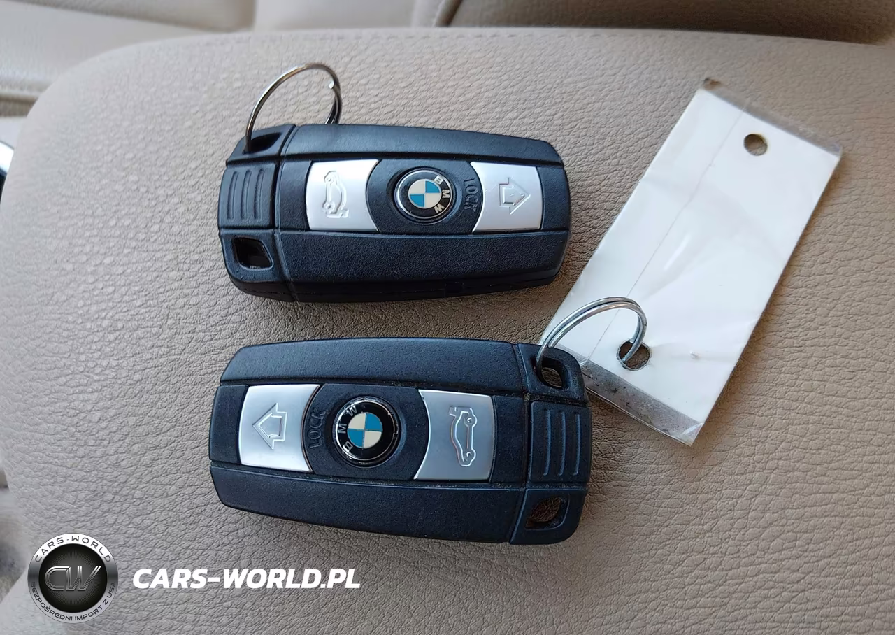 2013 BMW X1 Sdrive28I VIN:WBAVM1C59DVW42827 - 11