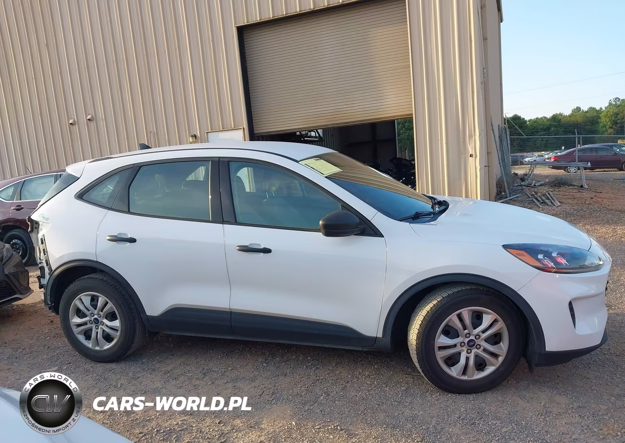 2020 Ford Escape S VIN:1FMCU0F68LUA68021 - 13