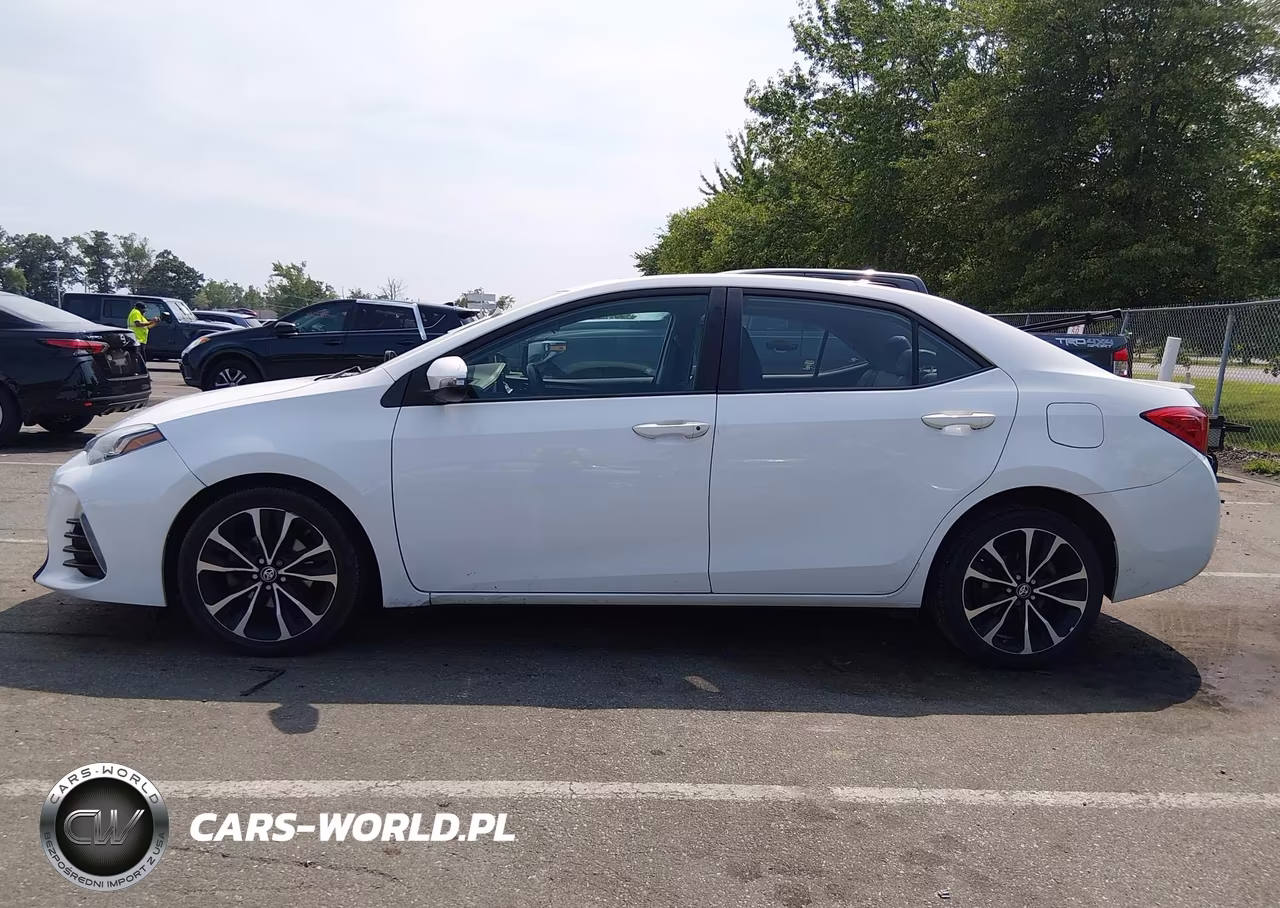 2019 Toyota Corolla Se VIN:2T1BURHE3KC135516 - 14