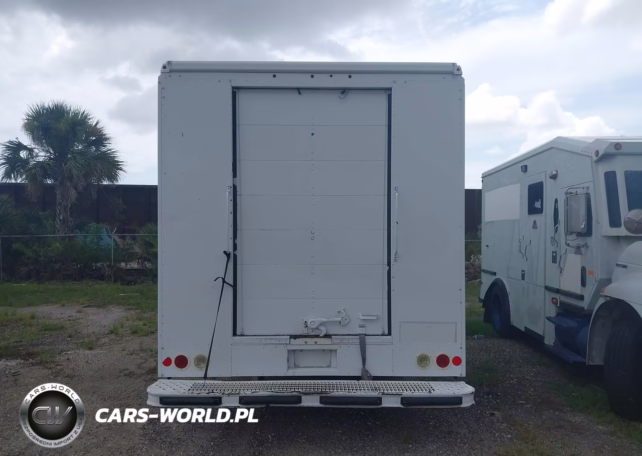 2016 Ford F-59 Commercial Stripped VIN:1F65F5KY7G0A13491 - 17