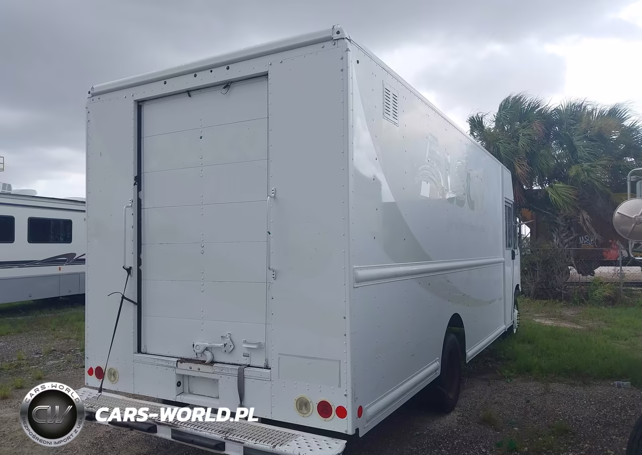 2016 Ford F-59 Commercial Stripped VIN:1F65F5KY7G0A13491 - 4