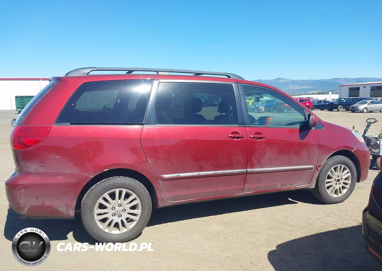 2010 Toyota Sienna Limited VIN:5TDDK4CCXAS030369 - 13