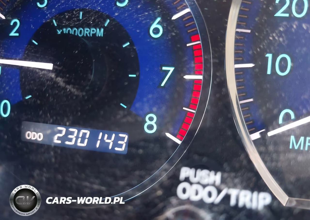 2010 Toyota Sienna Limited VIN:5TDDK4CCXAS030369 - 15