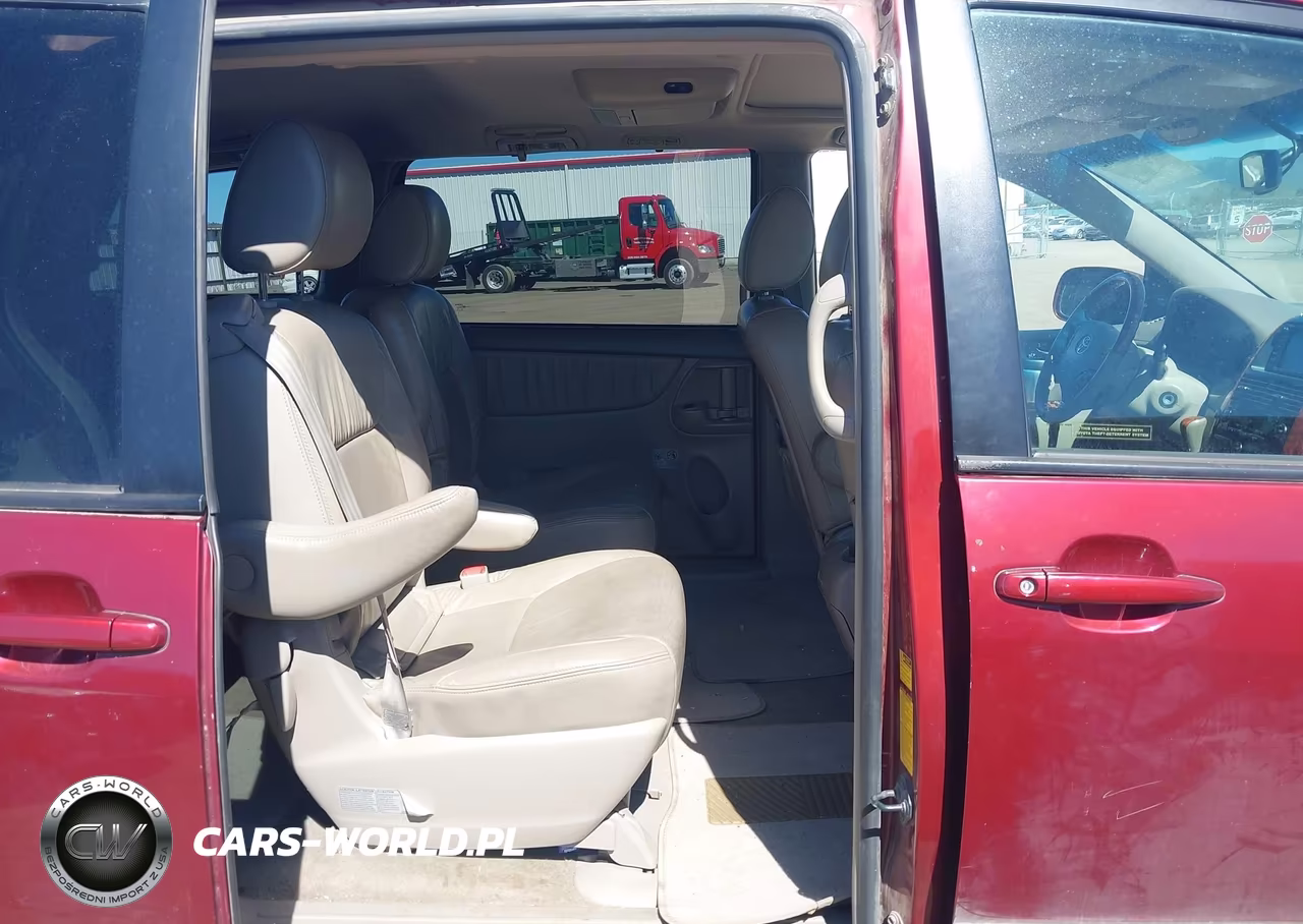 2010 Toyota Sienna Limited VIN:5TDDK4CCXAS030369 - 8