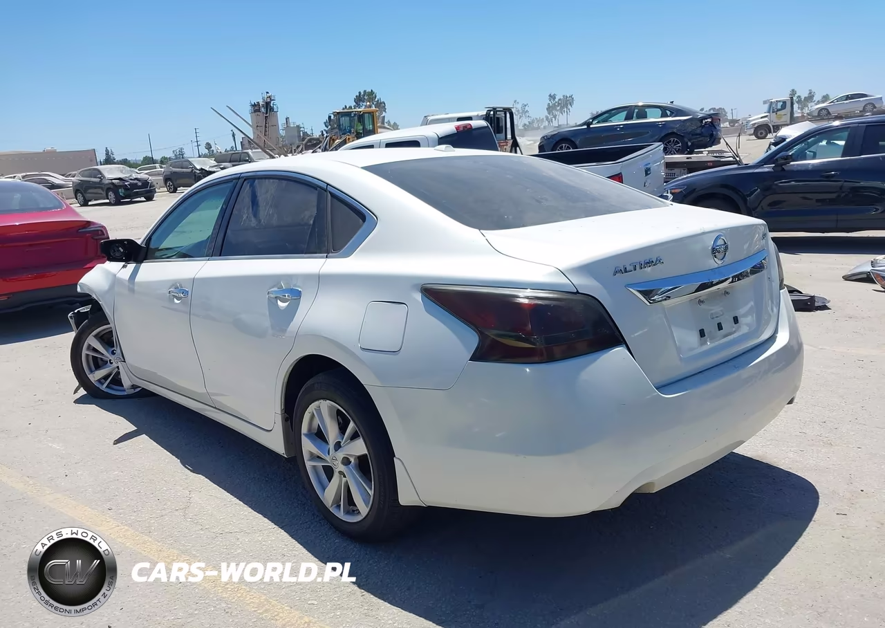 2015 Nissan Altima 2.5 Sv VIN:1N4AL3AP7FC203831 - 3