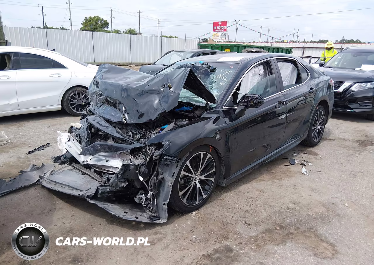 2018 Toyota Camry Se VIN:4T1B11HKXJU659758 - 2