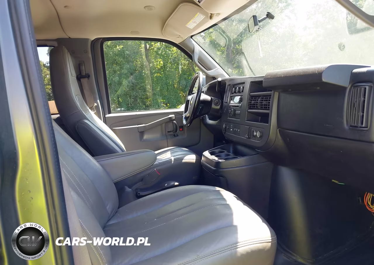 2016 Chevrolet Express 3500 Ls VIN:1GAZGNFF6G1253302 - 5