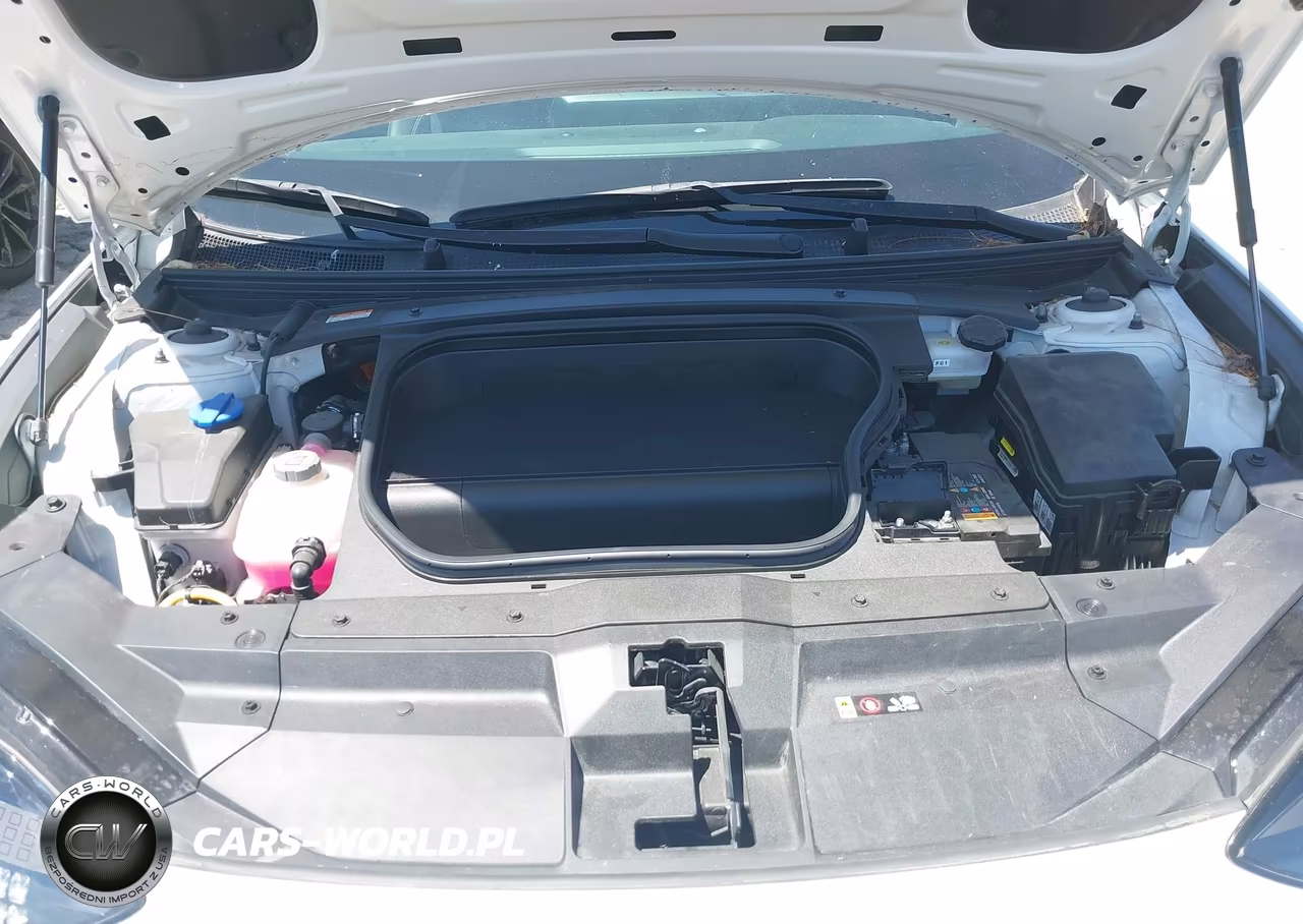 2025 Hyundai Ioniq 6 Sel VIN:KMHM34AA2SA084063 - 10