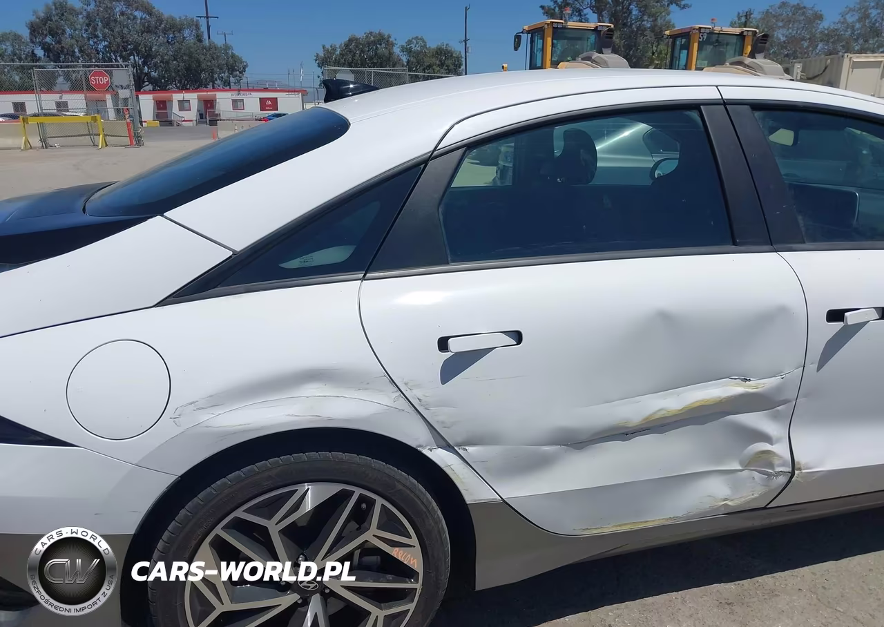 2025 Hyundai Ioniq 6 Sel VIN:KMHM34AA2SA084063 - 6